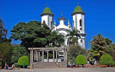 Cervejaria Loba apresenta Samba Rock Santerê e agita praça Duque de Caxias